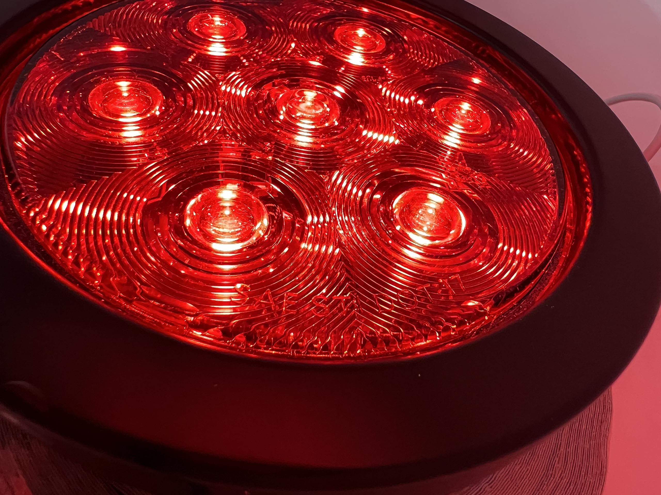 4" Inch Round 7 LED Red/White Trailer Tail Lights Kit Round Led Stop Turn Tail Back-up Reverse Fog Lights Reflective Lens Grommet 3-Prong Wire Pigtails for Truck Trailer RV 12V